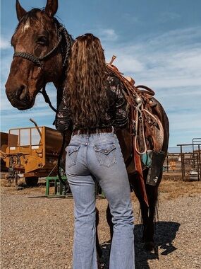 Western Style Jeans | Studded Detail on Pockets | Durable | Y2K | Size 19/20